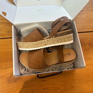 Harlow Sandals